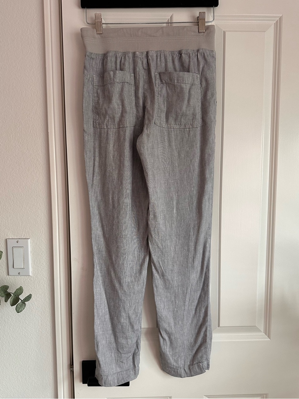 Lou & Grey (for Loft) - Light Grey Linen Blend Drawstring Pant (size XS) - Picture 6 of 6